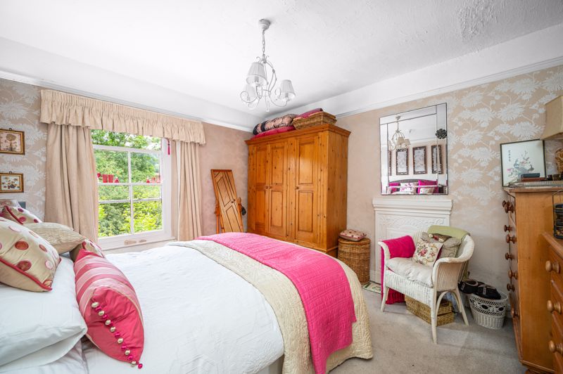 Bedroom- click for photo gallery